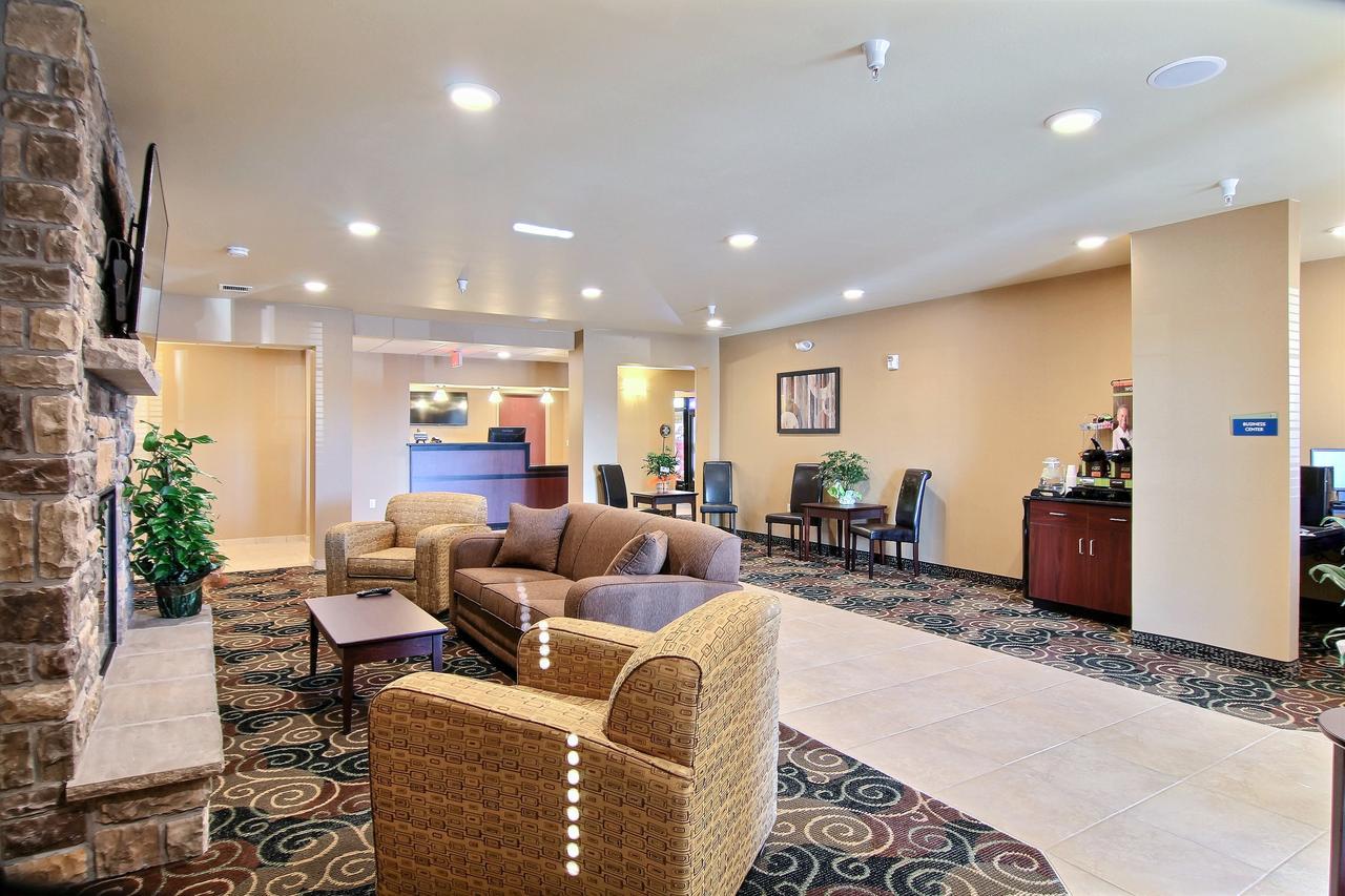Cobblestone Hotel & Suites - Mccook Exterior photo